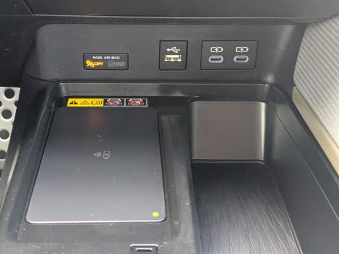 Used 2026 Toyota Camry SE w/ Convenience Package image 24