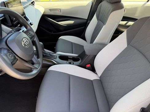 Used 2026 Toyota Corolla LE FWD image 8
