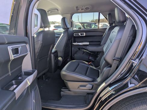 Certified 2023 Ford Explorer XLT w/ Equipment Group 202A image 27