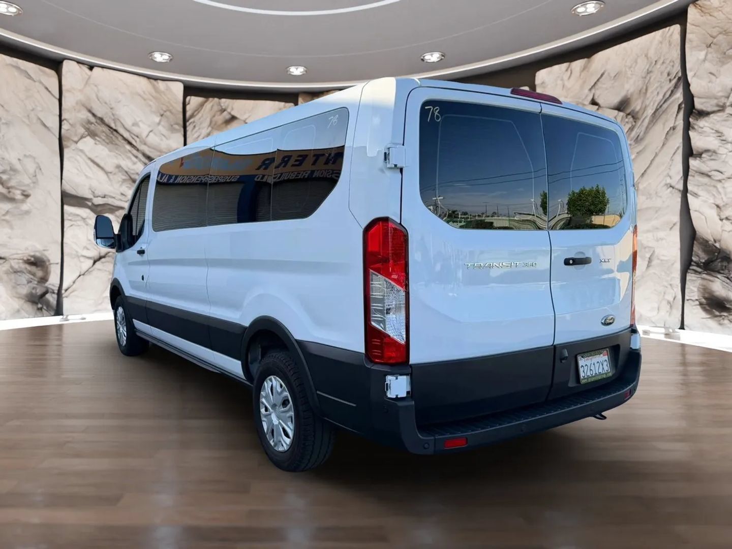 Used 2023 Ford Transit 350 XLT RWD image 8