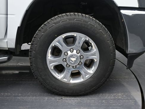 Used 2024 RAM 2500 Big Horn image 38