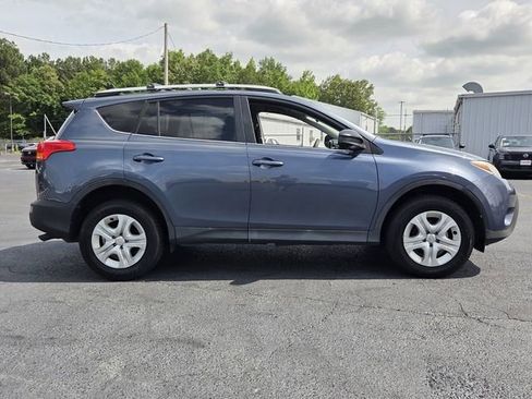 Used 2014 Toyota RAV4 LE FWD image 6