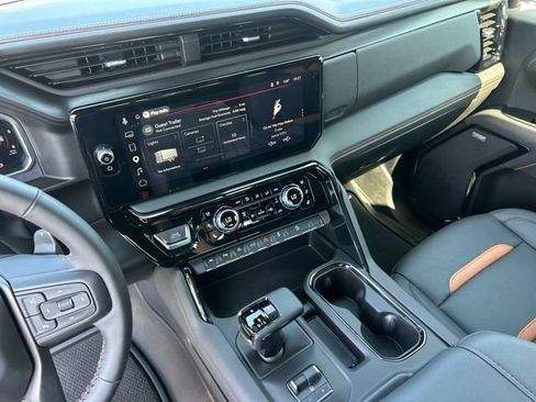 Used 2026 GMC Sierra 1500 AT4 w/ AT4 Preferred Package AWD/4WD image 29