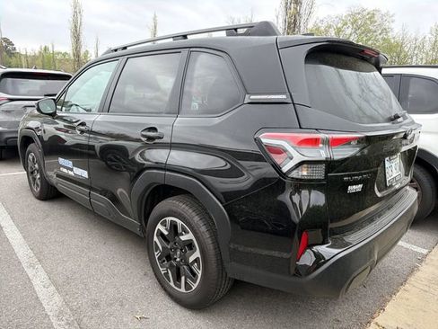 Used 2026 Subaru Forester Premium image 4