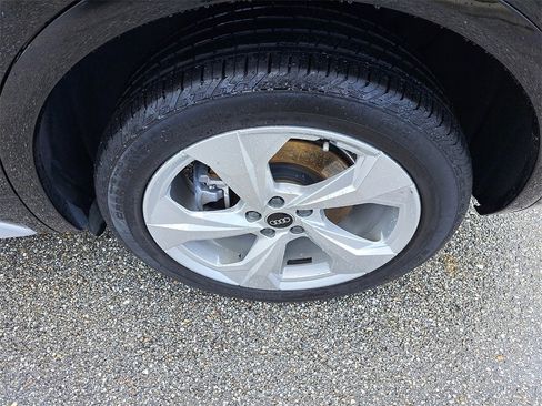 Used 2023 Audi Q5 2.0T Premium Plus w/ Premium Plus Package image 30