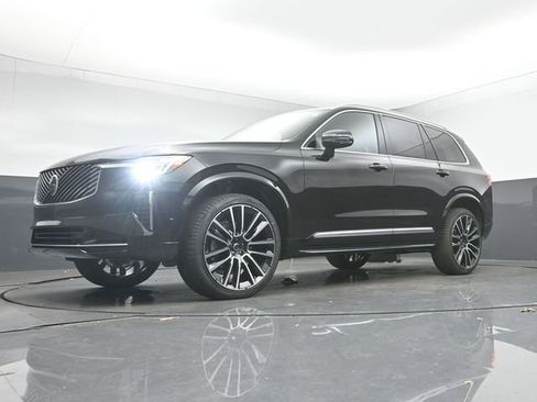 New 2026 Volvo XC90 B6 Plus w/ Protection Package Premier image 41