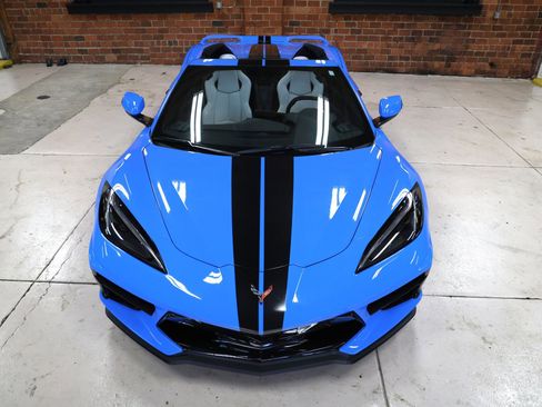 Used 2021 Chevrolet Corvette 2dr Stingray Conv w/ Z51 Performance Package image 5