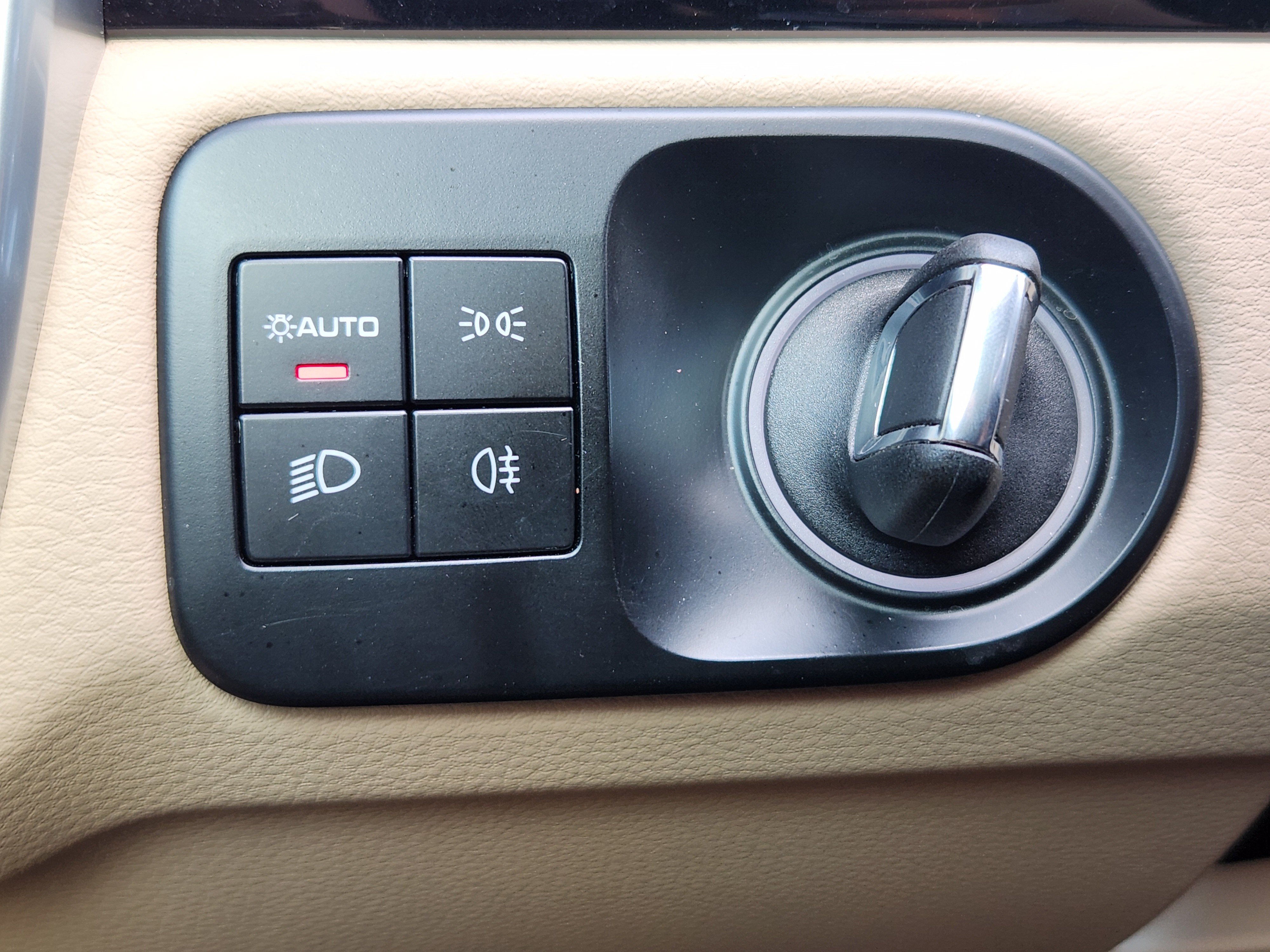 Used 2023 Porsche Cayenne Coupe AWD/4WD image 22