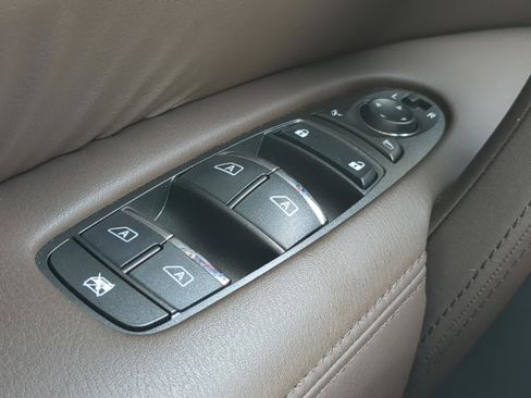 Used 2023 Nissan Armada Platinum w/ Captain's Chairs Package AWD/4WD image 31