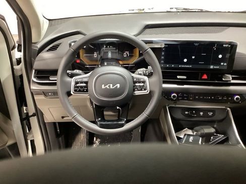 New 2026 Kia Carnival image 26