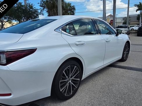 Used 2024 Lexus ES 350 w/ Premium Package FWD image 5