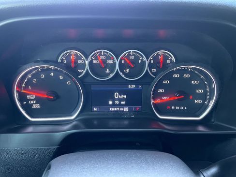 Used 2019 Chevrolet Silverado 1500 LT AWD/4WD image 13