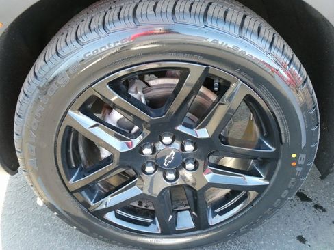 Used 2023 Chevrolet Blazer LT image 9