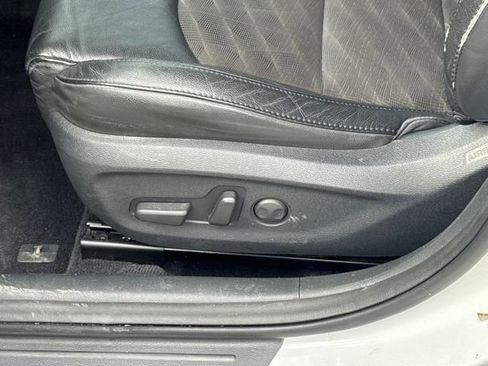 Used 2016 Hyundai Sonata Sport w/ Option Group 02 image 4