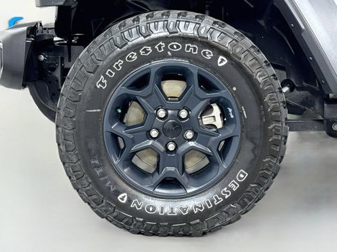 Used 2023 Jeep Wrangler Unlimited w/ Cold Weather Group AWD/4WD image 11