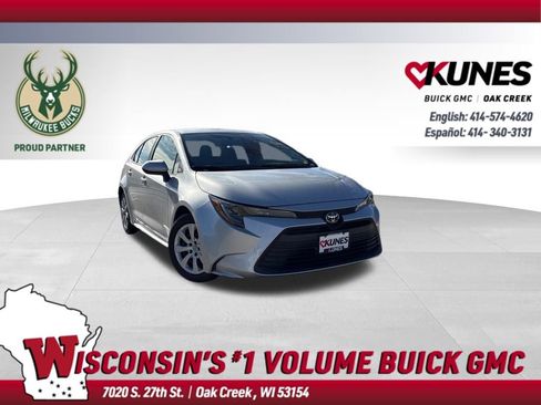 Used 2025 Toyota Corolla LE image 1