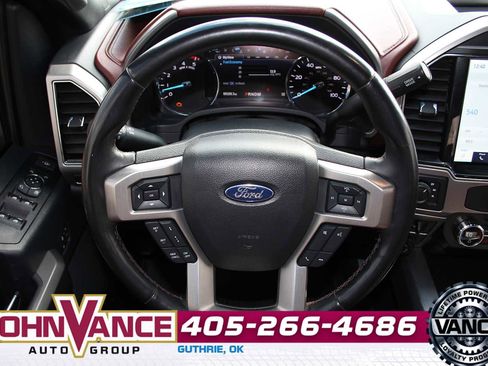 Used 2022 Ford F350 Platinum image 34