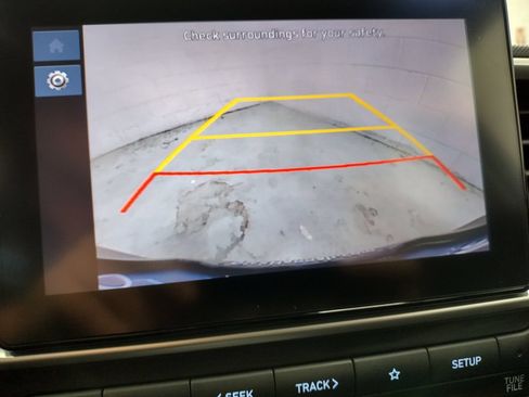 Certified 2023 Hyundai Venue SE FWD image 10
