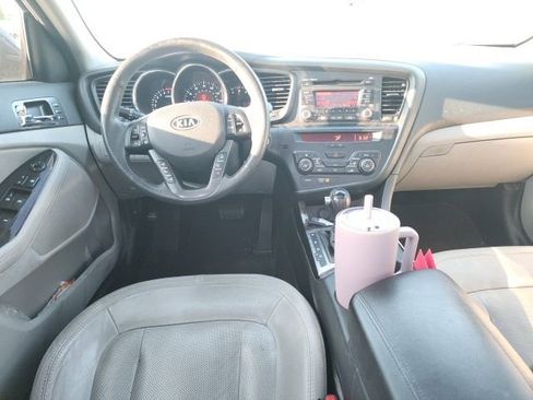 Used 2011 Kia Optima EX w/ Premium Pkg FWD image 11