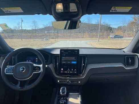 New 2026 Volvo XC60 B5 Plus w/ Protection Package Premier AWD/4WD image 9