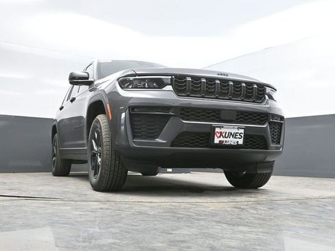 New 2026 Jeep Grand Cherokee L 4WD image 40