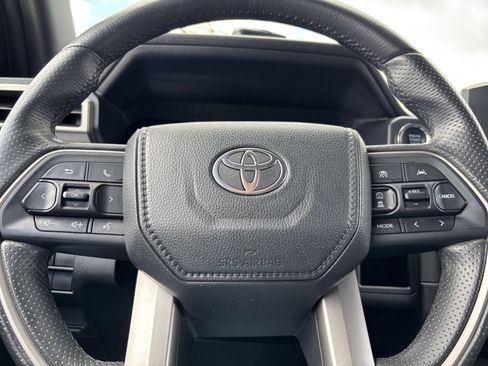 Used 2025 Toyota 4Runner SR5 RWD image 25