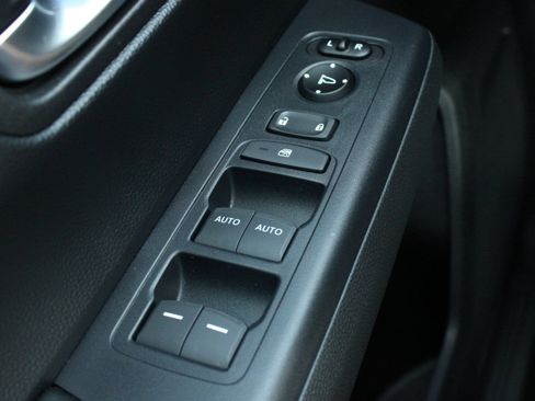 Used 2024 Honda CR-V EX image 23