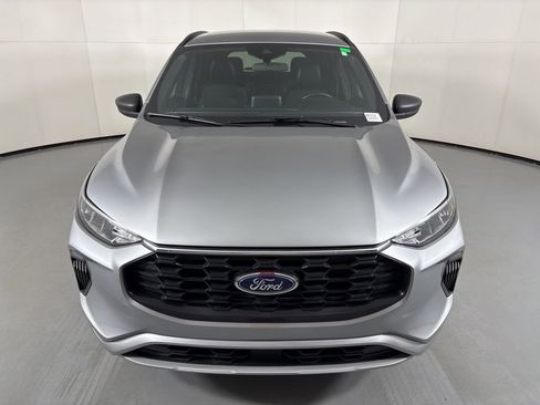 Used 2024 Ford Escape ST-Line image 3