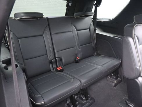 Used 2022 GMC Yukon SLT w/ SLT Premium Package AWD/4WD image 18