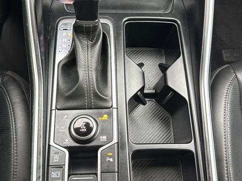 Used 2024 Kia Sorento S image 20