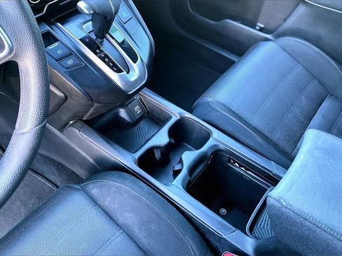 Used 2018 Honda CR-V LX image 5