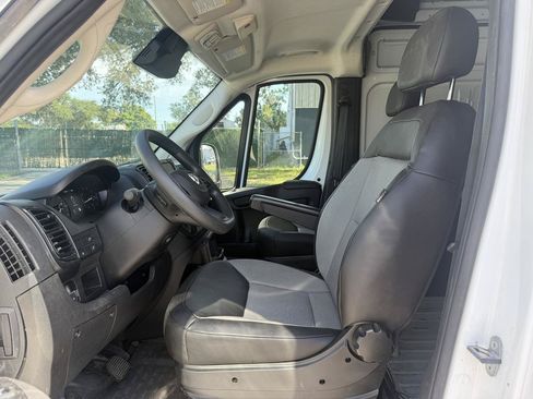 Used 2026 RAM ProMaster 2500 w/ Convenience Group FWD image 12