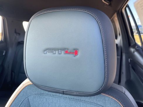 New 2026 GMC Terrain AT4 w/ LPO, Black Badging Package image 11