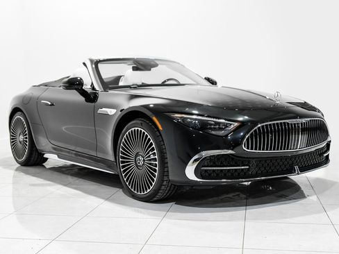 Used 2026 Mercedes-Benz Maybach SL 680 image 4