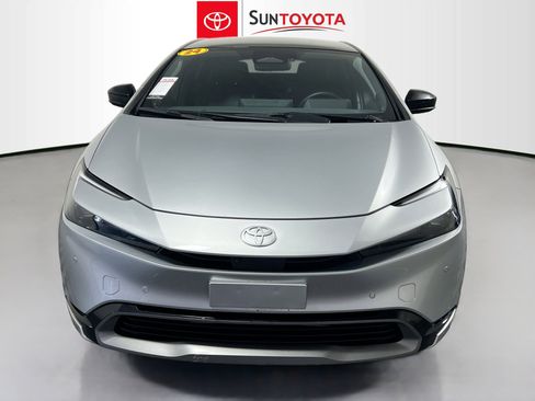 Used 2024 Toyota Prius Limited w/ Limited Premium Package FWD image 10