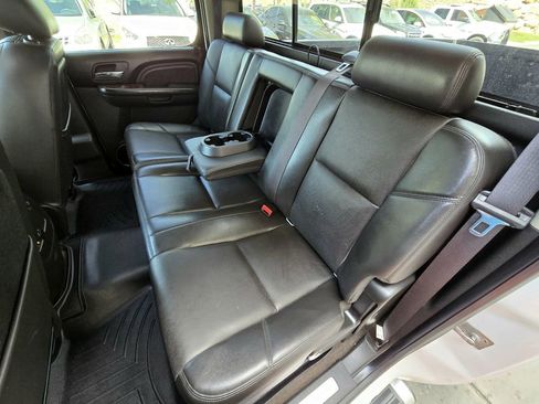 Used 2013 GMC Sierra 3500 Denali image 39
