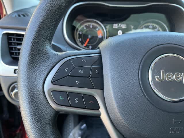 Used 2020 Jeep Cherokee Latitude FWD image 20