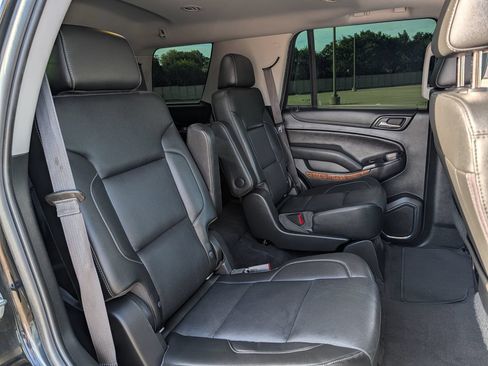 Used 2019 Chevrolet Tahoe Premier AWD/4WD image 25