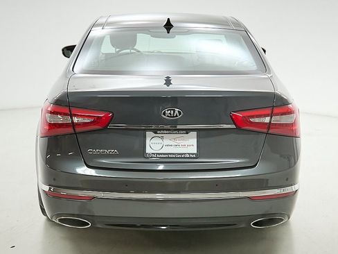 Used 2015 Kia Cadenza Premium w/ Technology Package image 8