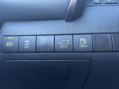 Used 2023 Toyota Camry SE image 15