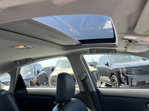 Used 2010 Toyota Prius FWD image 18