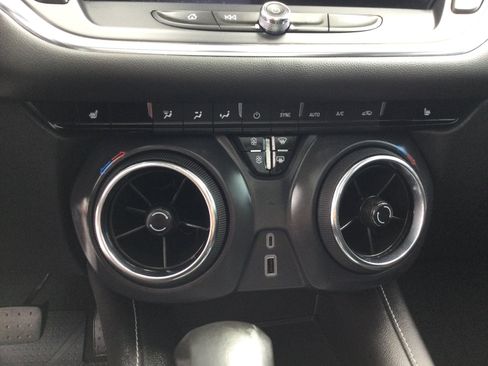 Used 2023 Chevrolet Blazer LT w/ LPO, Floor Liner Package FWD image 18