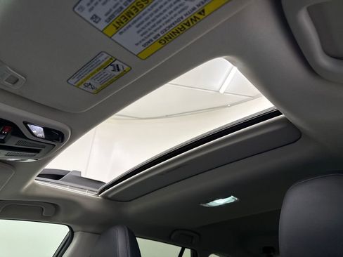 Used 2021 Subaru Outback Limited image 22