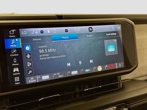 Used 2025 Jeep Wrangler Sahara image 21