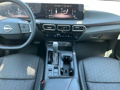 New 2026 Nissan Sentra SR w/ SR Premium Package FWD image 4