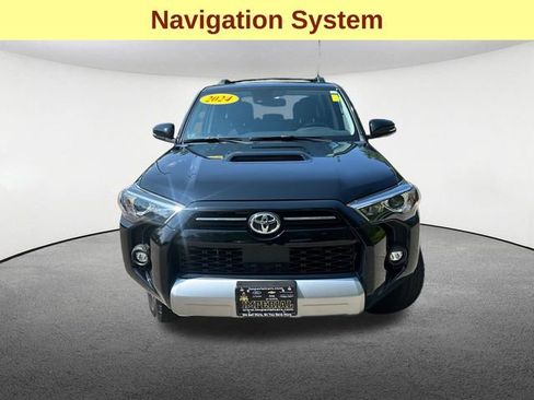 Used 2024 Toyota 4Runner TRD Off-Road Premium w/ Moonroof Package AWD/4WD image 4