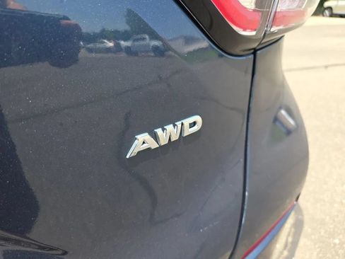 Used 2017 Nissan Murano S AWD/4WD image 12
