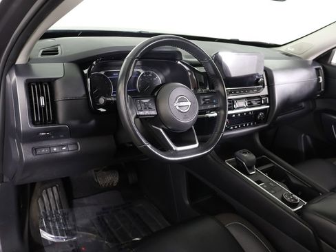 Used 2023 Nissan Pathfinder SL w/ SL Premium Package AWD/4WD image 32