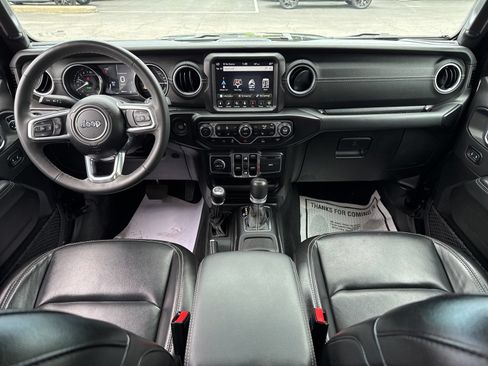 Used 2023 Jeep Wrangler Unlimited Sahara w/ Cold Weather Group AWD/4WD image 37