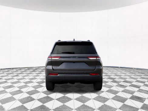 New 2026 Jeep Grand Cherokee Altitude AWD/4WD image 12